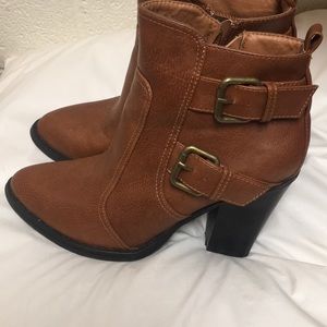 Bootie shoes